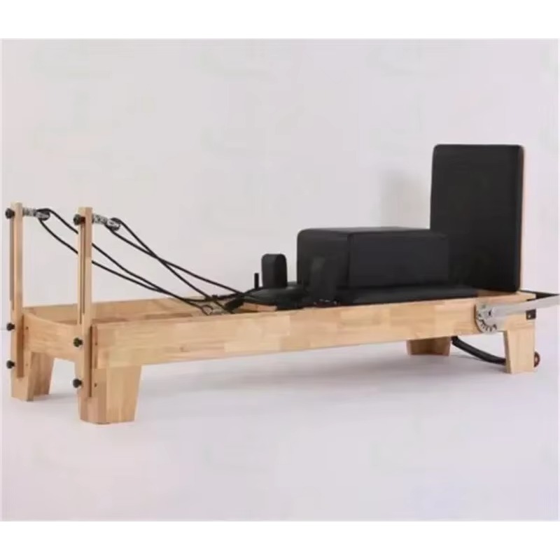 Pilates Yoga Machine - Lady Exercise Yoga Studio Balance Exercise
